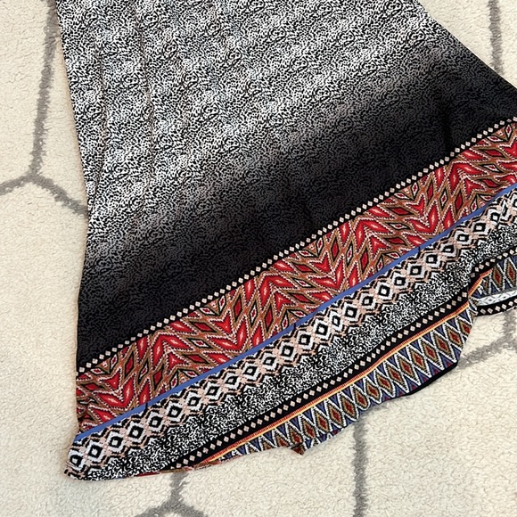 LuLaRoe Riley 👗 - Picture 3 of 4